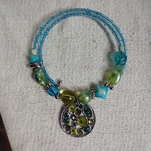 Green blue beaded wire adjustable flexible memory wire necklace - Picture 1 of 6